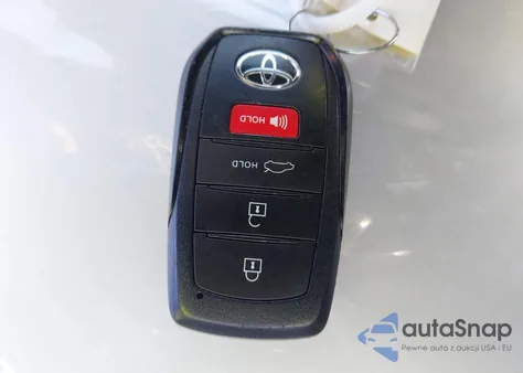 2023 Toyota Crown Xle z USA, uszkodzony, nr VIN JTDAAAAF3P3006829